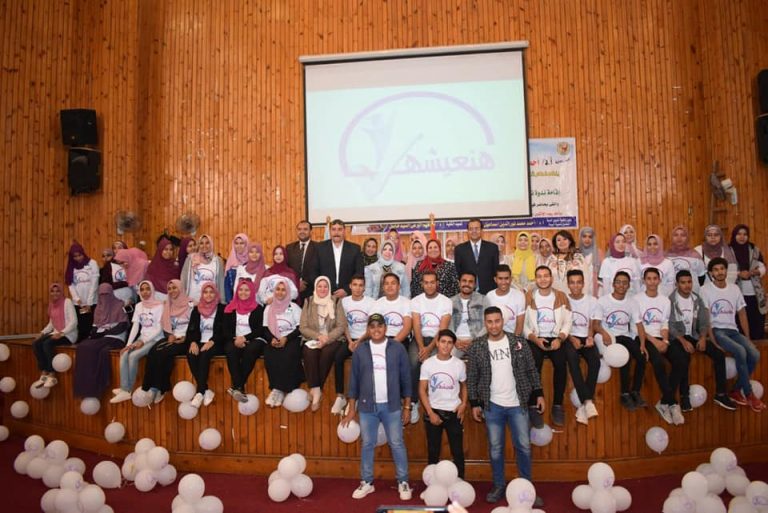 “تعالي نغير شكل حياتنا”.. ندوة تثقيفية طلابية بكلية التربية الرياضية بسوهاج