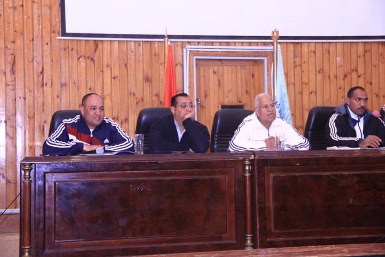 جامعة سوهاج تعقد الاجتماع التحضيري مع مشرفي الوفود المشاركة بأسبوع الجامعات