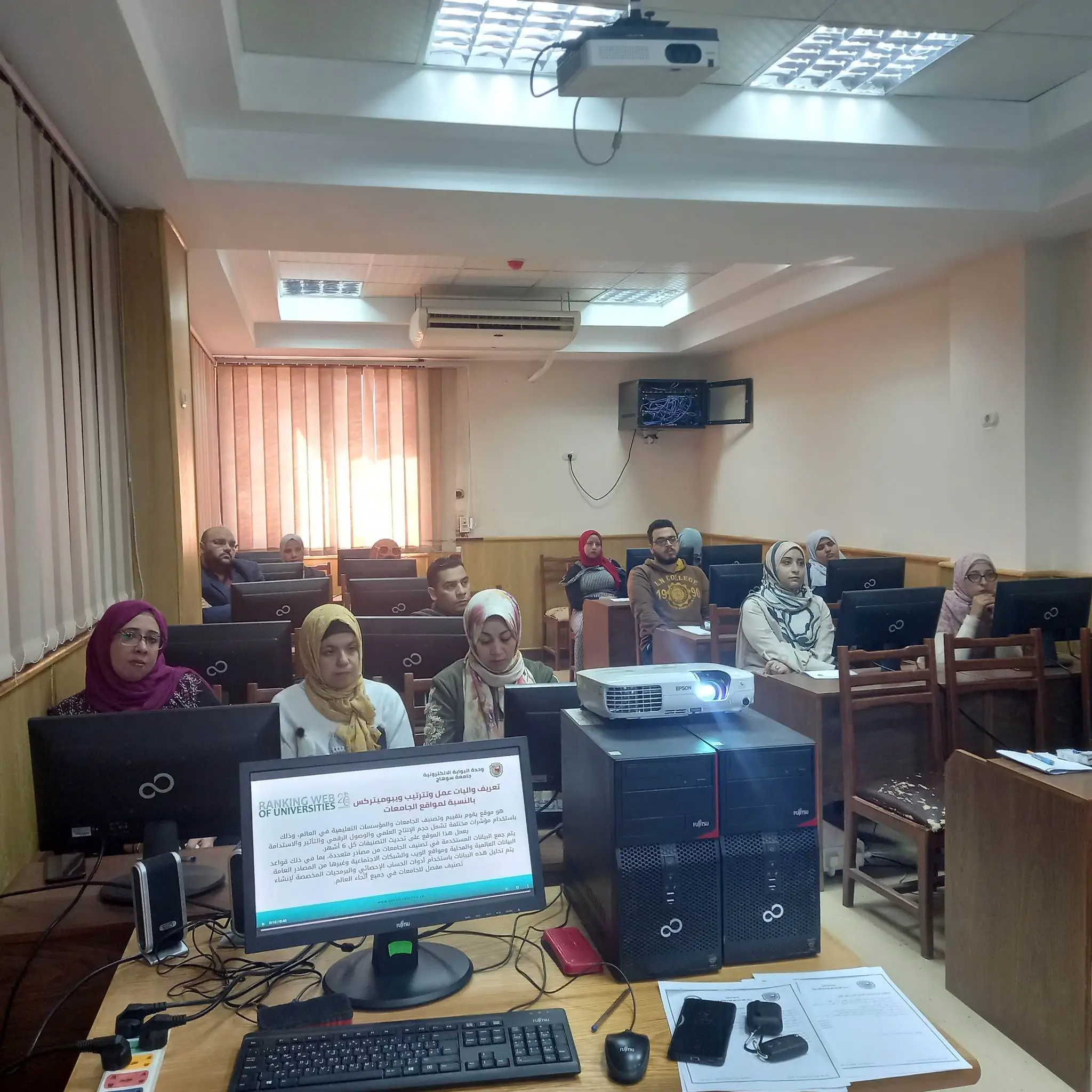 تحت شعار “تحسين جودة المحتوى الإلكتروني لمواقع كليات جامعة سوهاج” ورشة عمل تدريبية لمحررين مواقع كليات الجامعة.