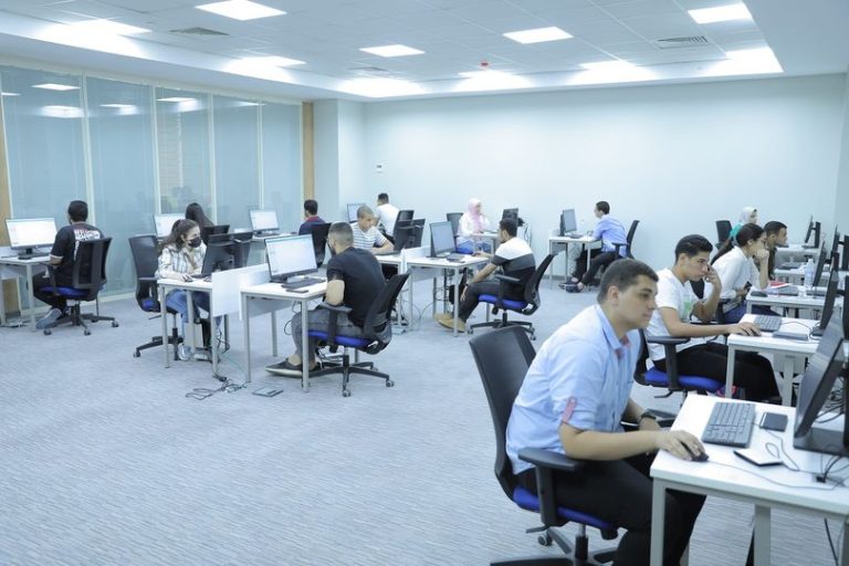 التعليم العالي: مكتب التنسيق يعلن تسجيل 99 ألف طالب وطالبة في اختبارات القدرات للثانوية العامة المصرية