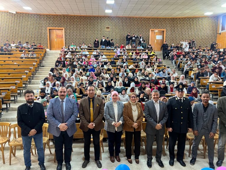 قطاع خدمة المجتمع وتنمية البيئة بكلية علوم الرياضة ينظم ندوة حول أشكال التحرش الإلكتروني وطرق المعالجة بالتعاون مع المجلس القومي للمرأة بسوهاج